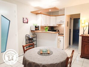 Køleskab, mikrobølgeovn