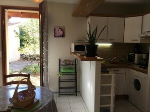 Kühlschrank, Mikrowelle