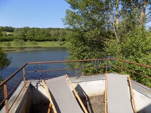 Property grounds - Les Pieds dans l'Eau (SENAILLAC-LATRONQUIERE)