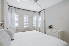 4 habitaciones, tabla de planchar con plancha y wifi gratis 