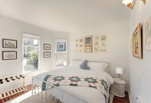 3 sovrum, strykjärn/strykbräda, gratis wi-fi och sängkläder