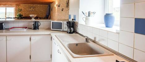 Fridge, microwave, dishwasher