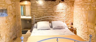 46g11847 - Gignac - Gîte