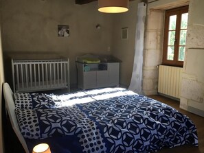 5 bedrooms, free WiFi