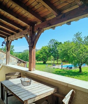 Outdoor dining - Coumbel - Villeseque (VILLESEQUE)
