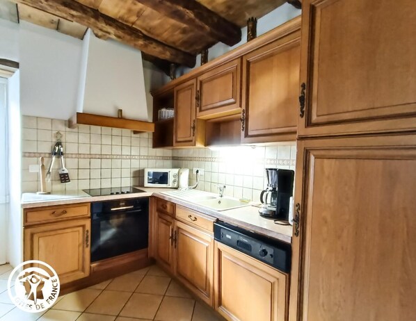 Kühlschrank, Mikrowelle, Geschirrspüler