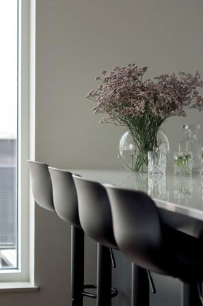 ไมโครเวฟ, เตาอบ, เครื่องล้างจาน, เครื่องชงกาแฟ/ชา