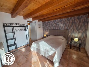 2 bedrooms, free WiFi