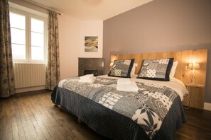 5 bedrooms, free WiFi