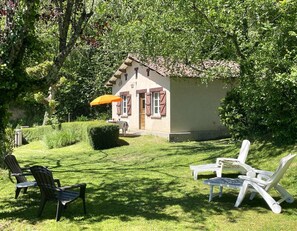 Property grounds - Le Chalet Beau Soleil (SAINT PERDOUX)