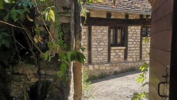 Enceinte de lâhĂ©bergement