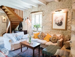 TV, fireplace - Le Moulin sur Célé - SAINT SULPICE (SAINT SULPICE)