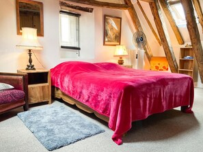 4 bedrooms, free WiFi