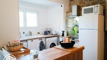 Micro-ondes, lave-vaisselle