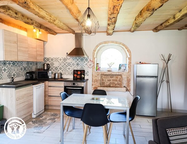 Microwave, oven, dishwasher - Little Quercy house (Les Pechs Du Vers)