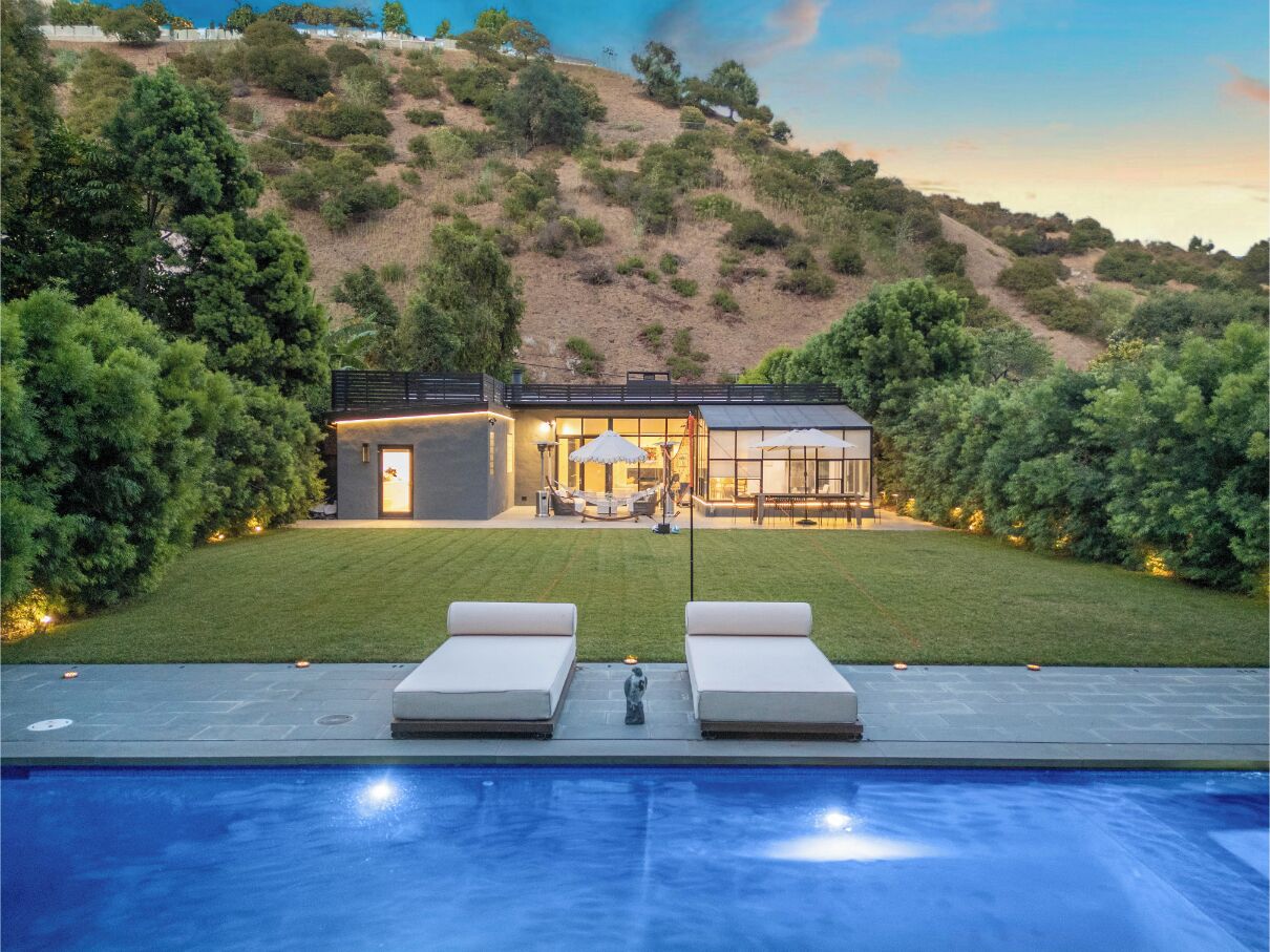 Franklin Canyon - Retreat in the Heart of BH with Private Sauna & Spa
