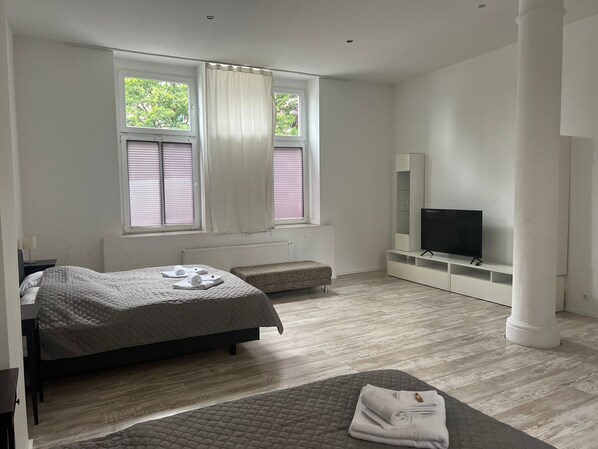 Condo Confort, 3 habitaciones | Tabla de planchar con plancha, wifi gratis y ropa de cama