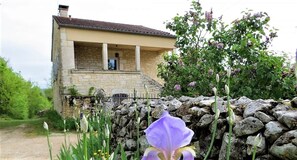 Property grounds - La Petite Cabane - CREMPS (CREMPS)