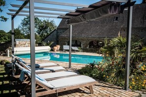 A heated pool - Gite de la Bouysse Haute (CUZANCE)