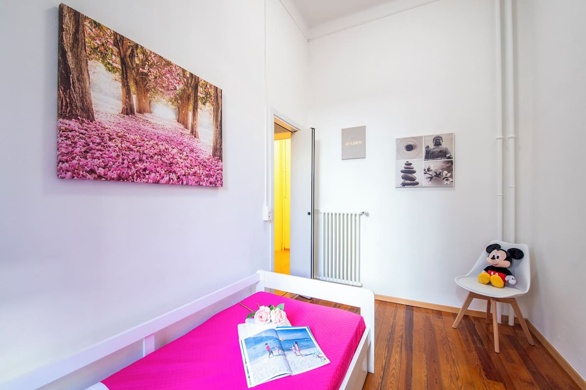 Standard Apartment, Multiple Bedrooms (Ferienhaus in Lugano) | 1 bedroom, iron/ironing board, bed sheets