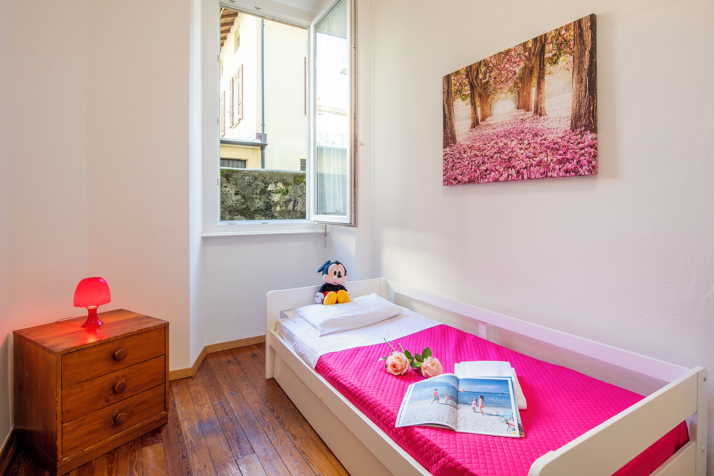 Standard Apartment, Multiple Bedrooms (Ferienhaus in Lugano) | 1 bedroom, iron/ironing board, bed sheets