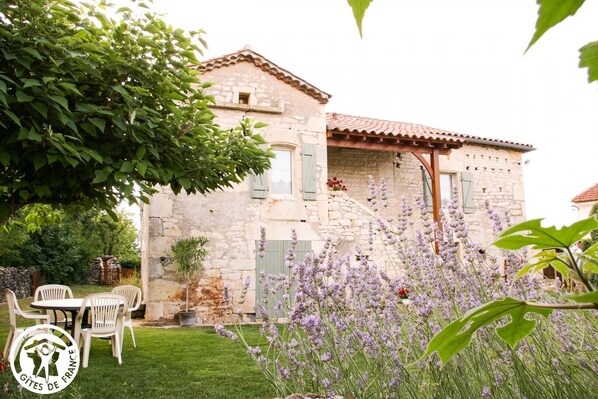 Outdoor dining - 46G11886 - LABASTIDE-MARNHAC (LABASTIDE-MARNHAC)