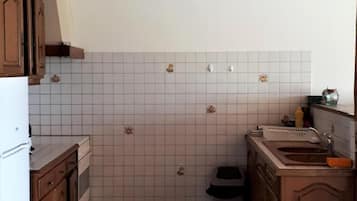 Køleskab, mikrobølgeovn