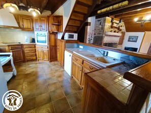 Refrigerador, microondas, horno, lavavajillas