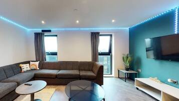 Apartment, 3 Bedrooms | Living area