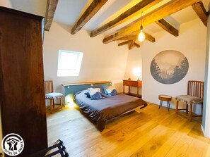 4 bedrooms, free WiFi