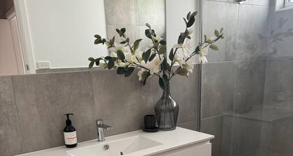 MOUNTVIEW residence is a gorgeous renovated house at the bottom of Mount Leura.