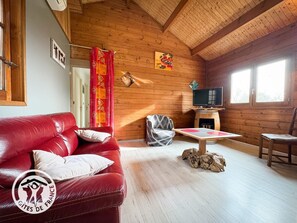 TV - Gîtes de France® - My Little Paradise (CARNAC ROUFFIAC)