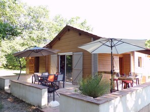 Outdoor dining - Gîtes de France® - My Little Paradise (CARNAC ROUFFIAC)