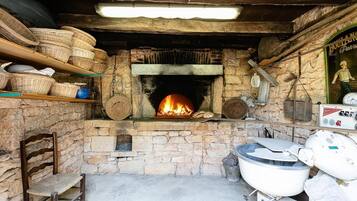 Enceinte de lâhĂ©bergement