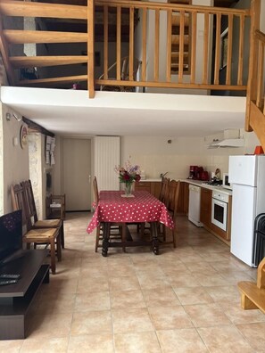 Fridge, microwave, dishwasher