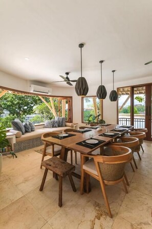 In-room dining - Ahura Luxury Villas (Pecatu)