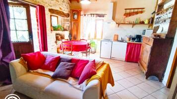 Télévision, cheminée