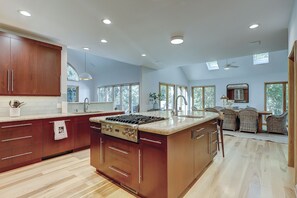 Fridge, microwave, oven, stovetop - 65 Mooring Buoy - 4th Row ocean home on the11 Mile Lagoon in Palmetto Dunes! (Hilton Head Island)