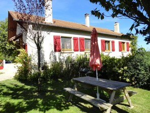 Outdoor dining - Au Petit Paradis - Mayrinhac-lentour (MAYRINHAC-LENTOUR)
