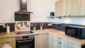 Micro-ondes, lave-vaisselle