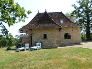 Ulkoruokailutilat
