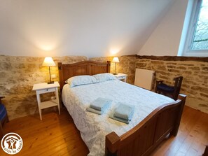 5 makuuhuonetta, ilmainen Wi-Fi