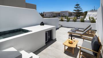 Aeolos Suite with Private Hot Tub | Terrace/patio
