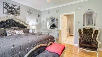 House (4 Bedrooms) | Interior