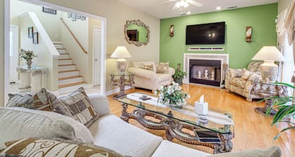 Spacious Richmond Hill Hideaway w/ Deck!
