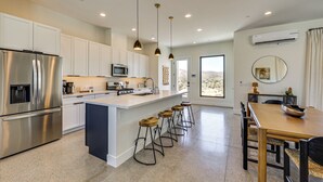 Unclassified image, 4 of 28, button - ~ 10 Mi to Joshua Tree: Luxe Yucca Valley Home (Yucca Valley)