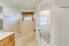 Interior - Port Charlotte Home ~ 3 Mi to Beach & Harbor! (Port Charlotte)