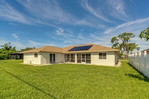 House (3 Bedrooms) | Interior - Port Charlotte Home ~ 3 Mi to Beach & Harbor! (Port Charlotte)