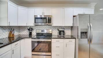 Rumah (4 Bedrooms) | Interior