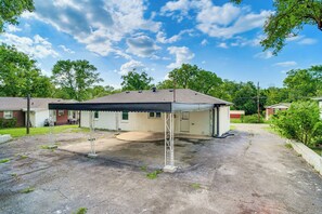 House (4 Bedrooms) | Bahagian dalam